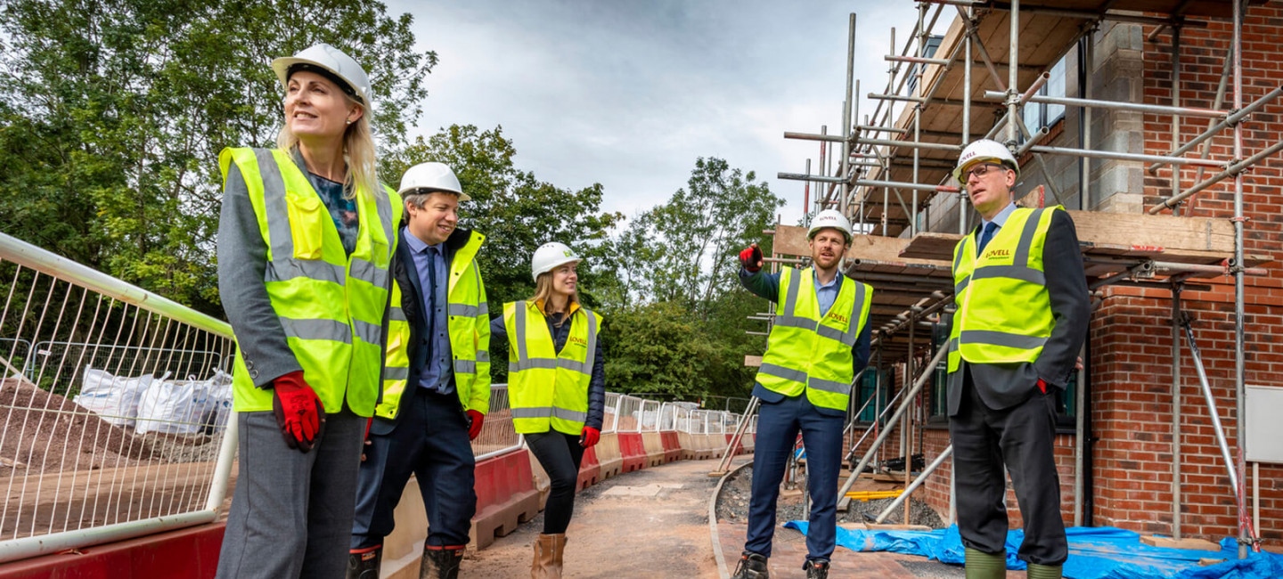 M490318 N49 medium cropped