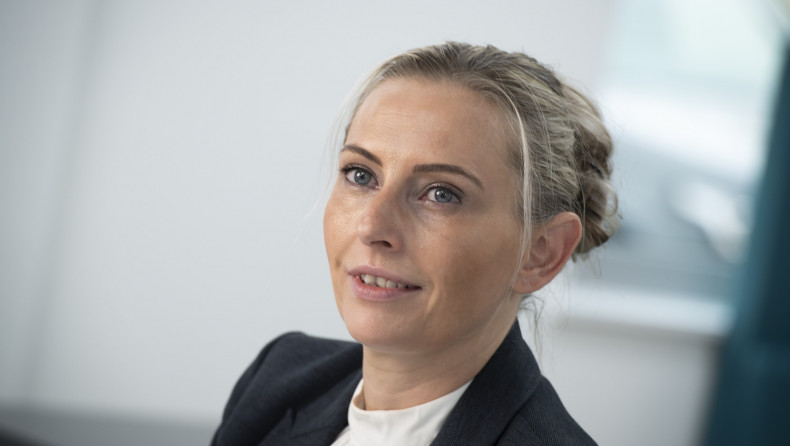 S 200506 Justine Elliott Sales Director medium