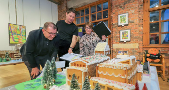 P 250425 Gingerbread Street N50