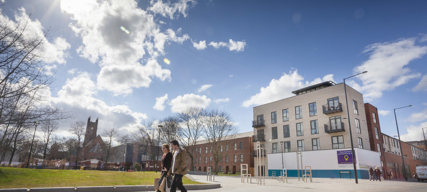 E500060 CW10100 N85 medium 1