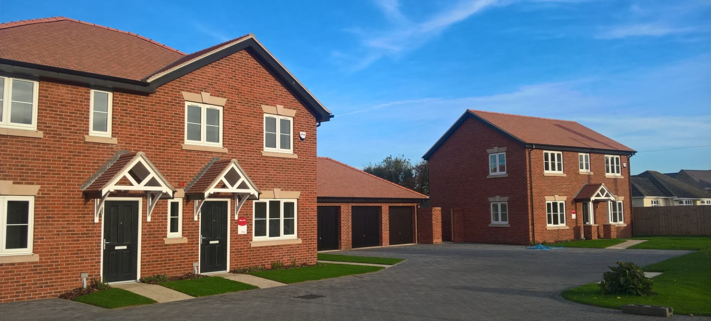 R 200617 N8 medium 1