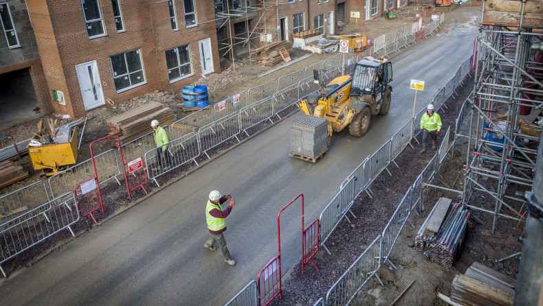 G 160412 PAVES N8 medium