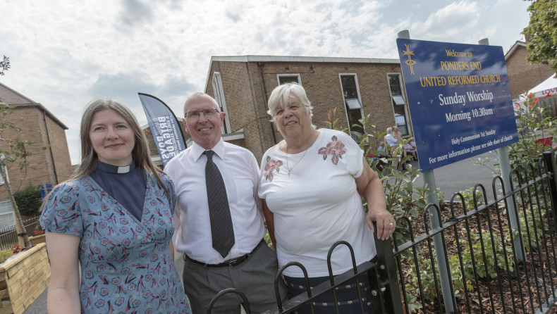 L486140 URC garden improvements N12 medium