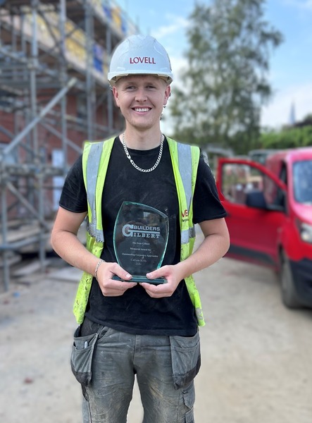 Lovell Apprentice Callum Kelly wins prestigious award 